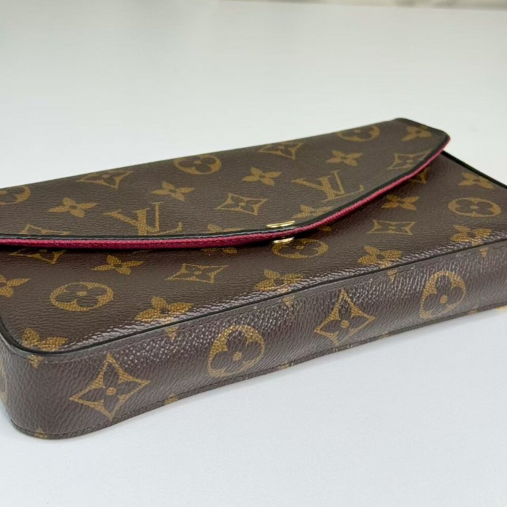 Louis Vuitton Monogram Canvas Felicie Shoulder Bag Crossbody with Gold Chains - Picture 5 of 9